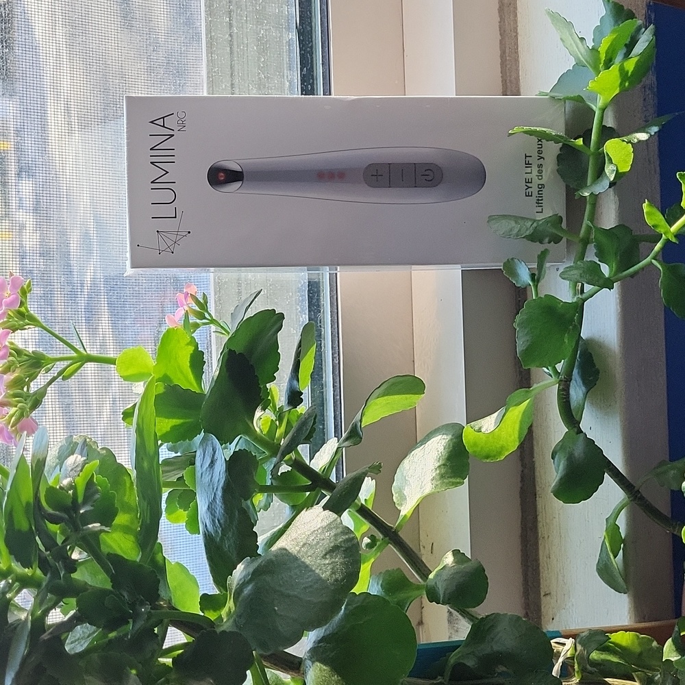 LUMINA eye lift
